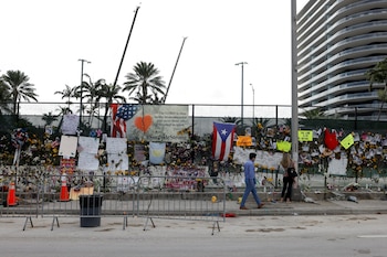 El memorial improvisado construido por
