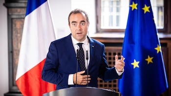 Francia refuerza la vigilancia en Mayotte y condicionará la ayuda a países africanos a colaboración migratoria
