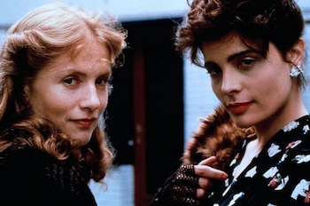 Isabelle Huppert y Marie Trintignant en 'Un asunto de mujeres', de Claude Chabrol (1988)