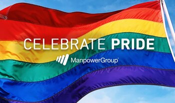 Al finalizar el acto, los