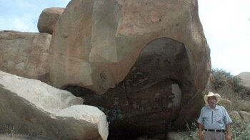 El arqueólogo Daniel Castillo se