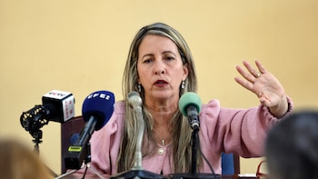El régimen cubano admitió “tremendas dificultades” antes del inicio de clases con déficit de maestros, uniformes y apagones