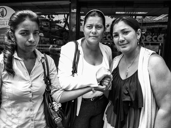 Las Dolores, las esposas de