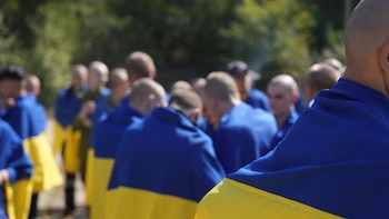 Rusia y Ucrania intercambian 200