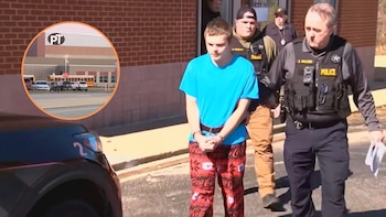 Un estudiante de secundaria en