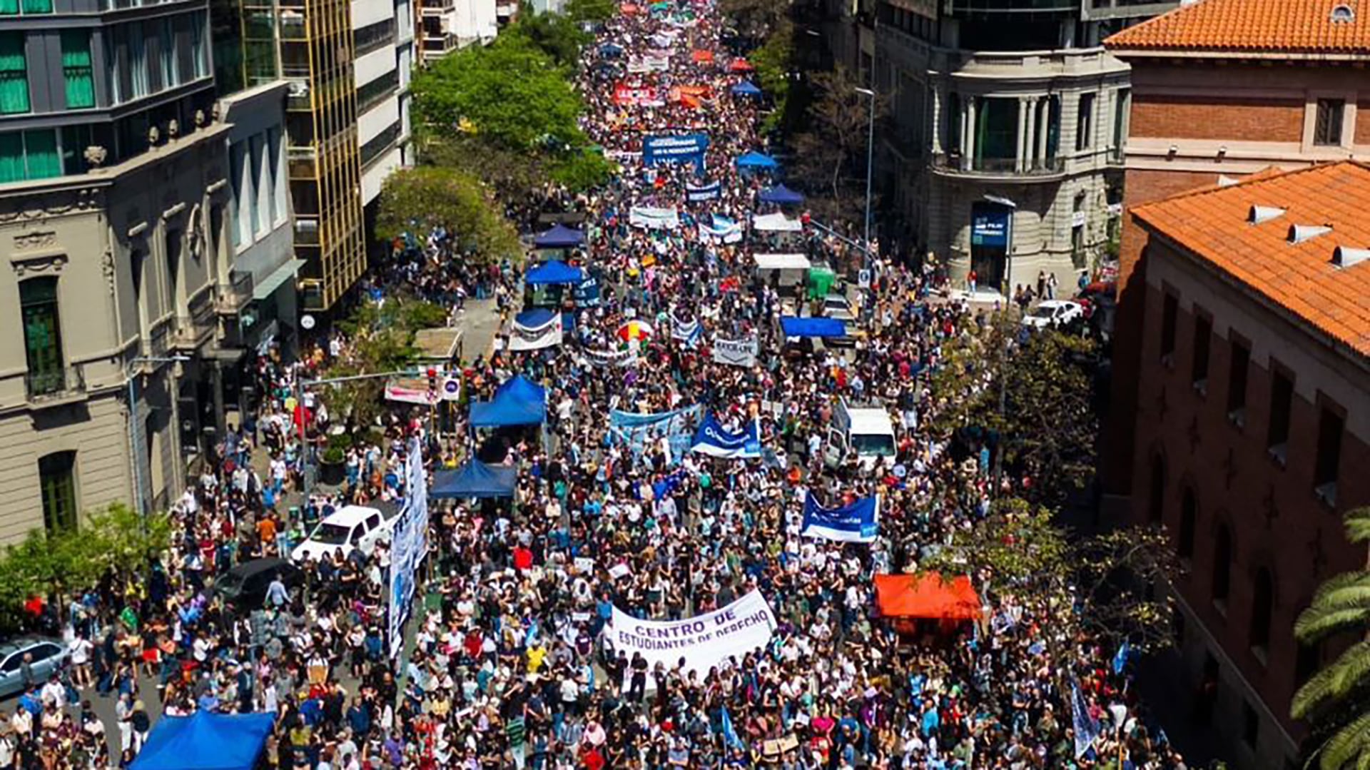 Una de las marchas universitarias en Córdoba