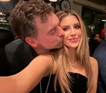 Pau Gasol junto a su