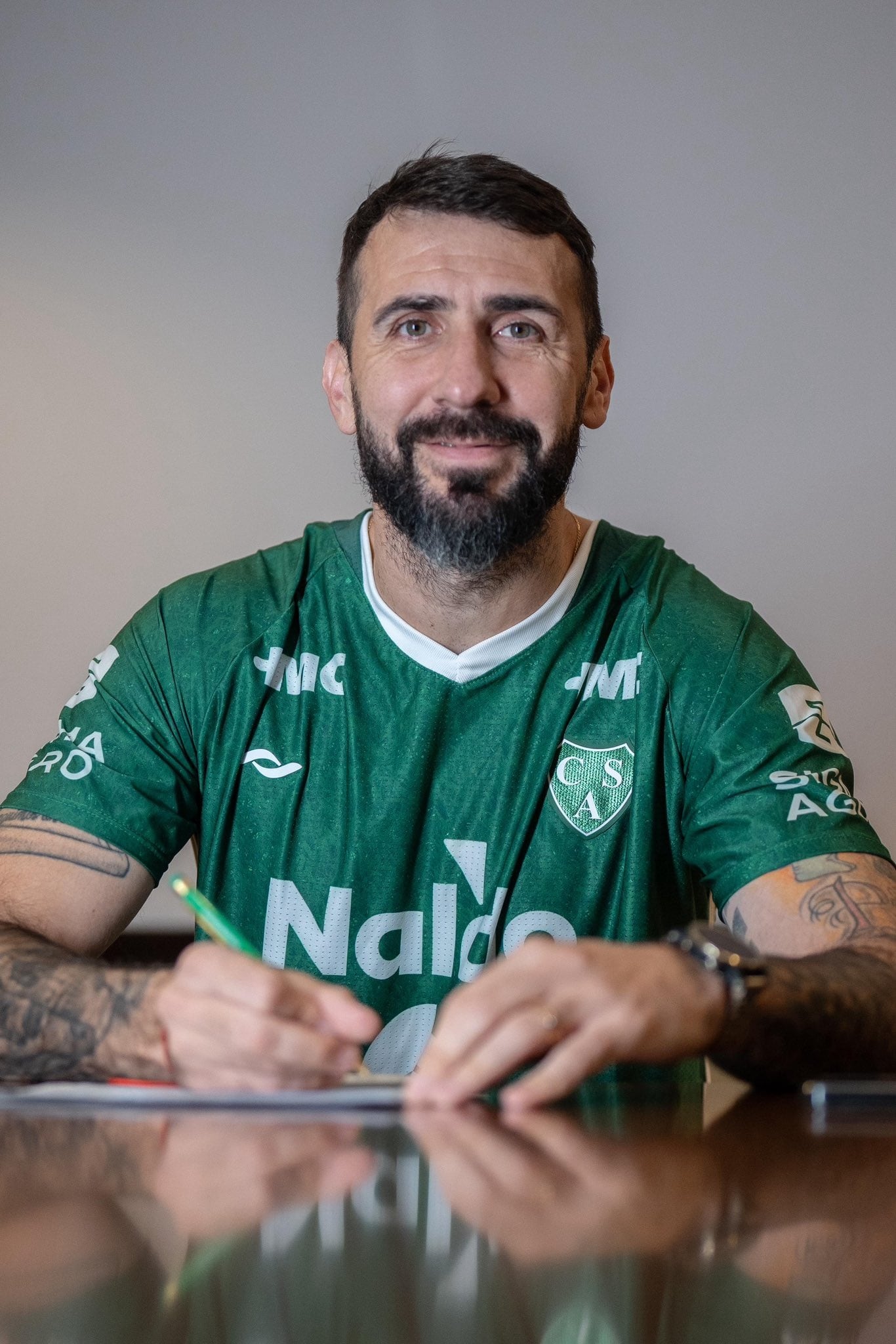 Lucas Pratto jugará en Sarmiento tras su paso por Olimpia