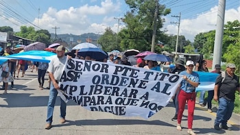 Honduras: En Sábado de Gloria, afectados de fraude en caso Koriun salen a las calles y exigen libertad para Iván Velásquez