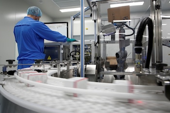 Las primeras dosis llegarán a