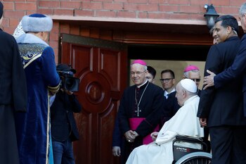 El obispo Athanasius Schneider reacciona