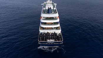 Hantavirus, última hora del crucero MV Hondius y su llegada a Canarias, en directo | Se prevé que la embarcación llegue el sábado a Tenerife