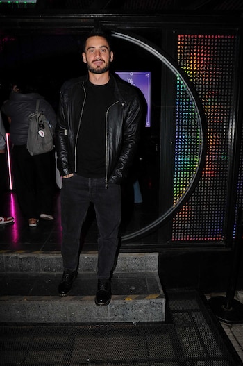 Al igual que su novia,