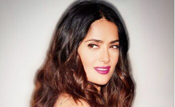 Cómo son las fotografías que Salma Hayek publicó y desataron polémica en redes sociales - Infobae