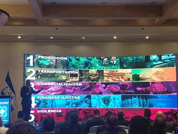 Las redes criminales usan plataformas digitales, mensajería cifrada y criptomonedas, lo que obliga a los Estados a reforzar la inteligencia digital frente al narcotráfico.