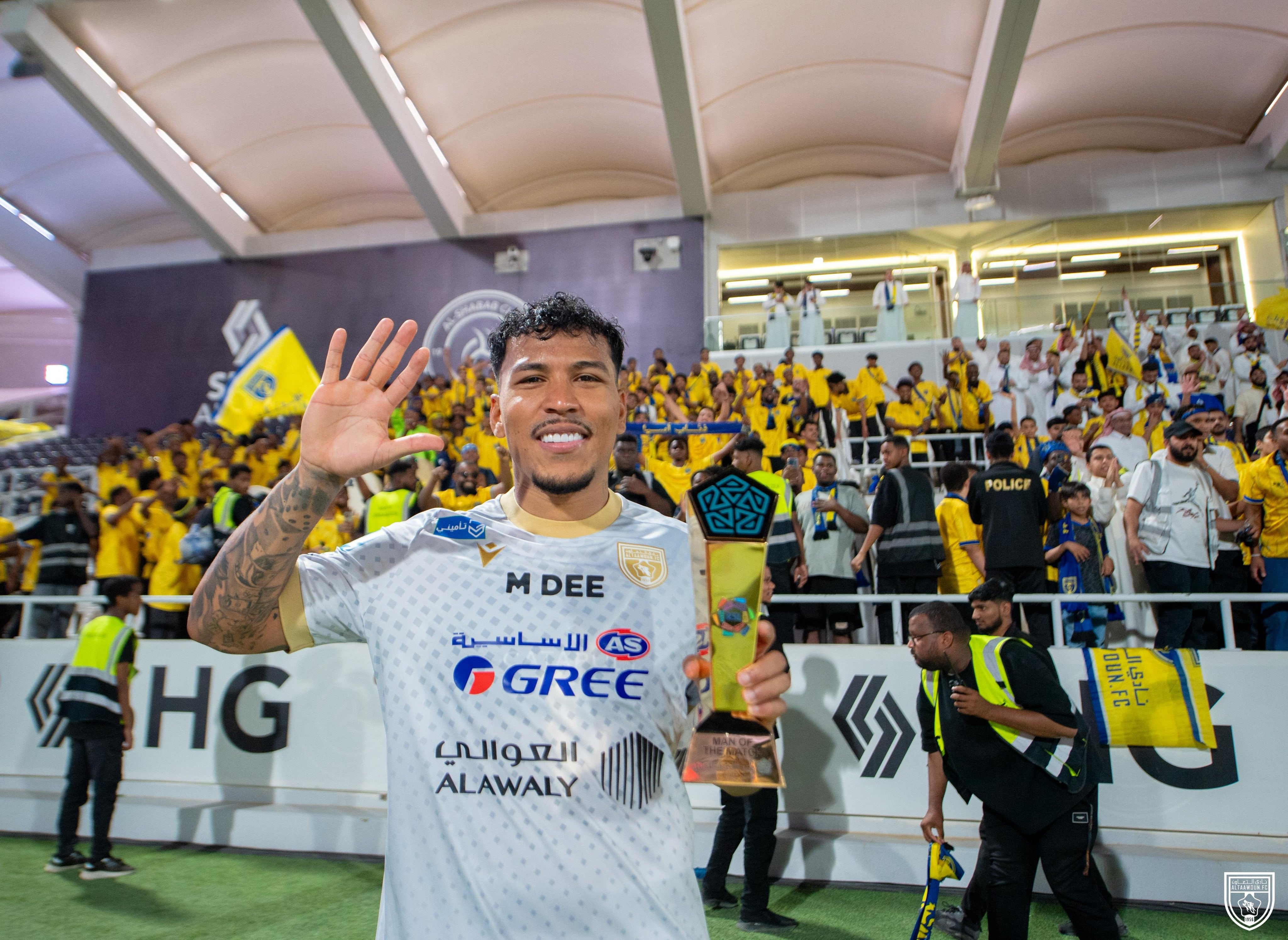 Roger Martínez juega desde hace dos temporada en el Al Taawoun FC de la Liga de Arabia Saudí - crédito X/@AlTaawoun FC