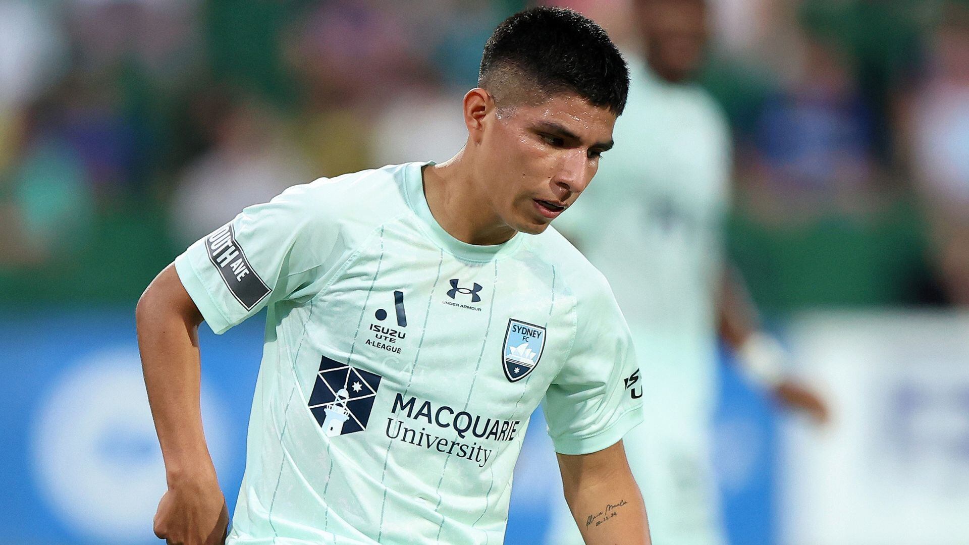 Piero Quispe se ha establecido en la oncena de Sydney FC. - Crédito: Difusión