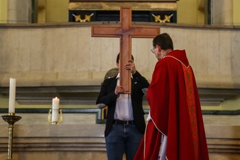 El cirio pascual, símbolo de