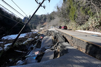 Vista de una carretera parcialmente