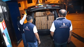 La Oficina Nacional de Procesos Electorales (ONPE) informó que los materiales necesarios para la votación ya fueron entregados en los 13 colegios de Lima donde no se instalaron mesas el domingo.