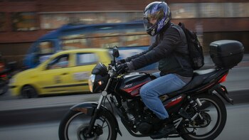 Polémica en redes por motociclistas