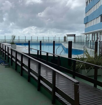 Piscina y parque propio (Foto