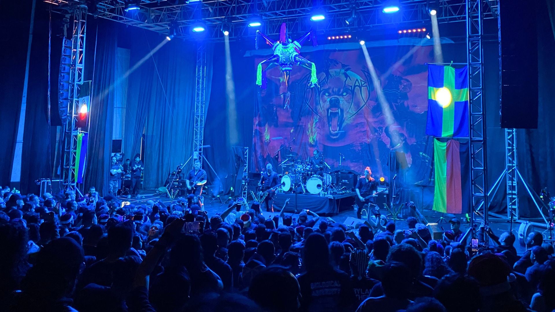 La primera posada metalera en la Ciudad de México se llevó a cabo en el Circo Volador.(Cinthia Flores)