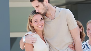 Asaltan la vivienda de Sergio Rico en las afueras de Sevilla con su familia en su interior