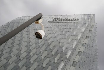 Fachada de la sede corporativa