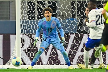 Memo Ochoa está en la