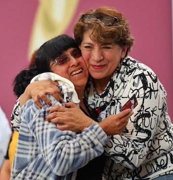 La gobernadora Delfina Gómez Álvarez