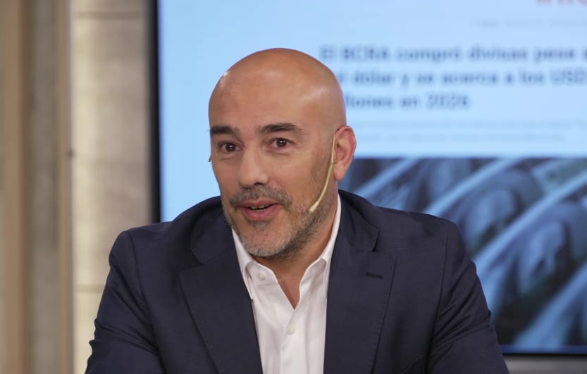 El analista Lucas Romero advierte que la ausencia de liderazgos claros en el Gobierno y la oposición debilita la credibilidad política en Argentina (Infobae en Vivo)