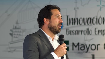 Alerta en la economía, Gobierno