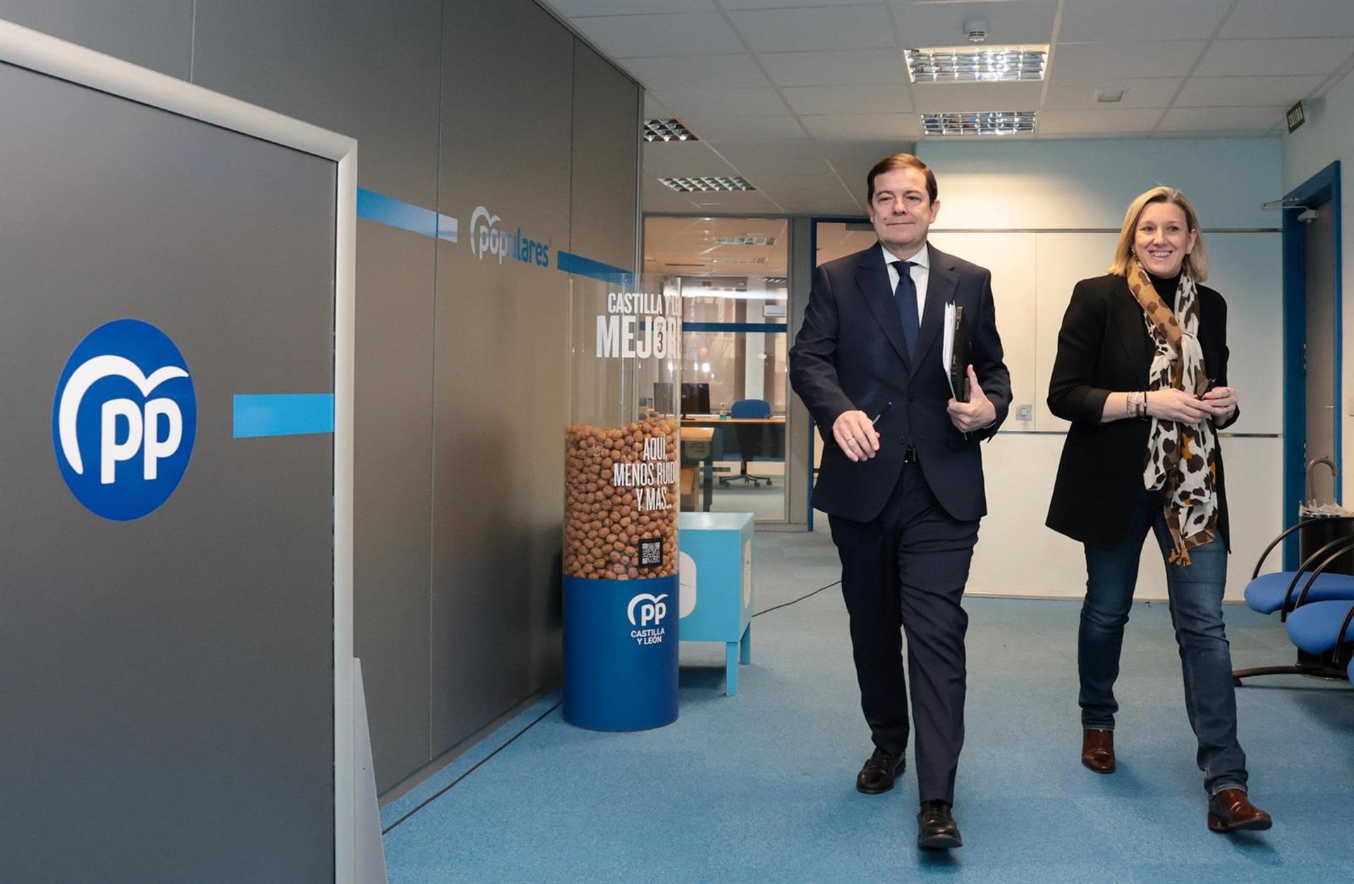 Mañueco recuerda a Martínez que su lista fue la más votada y le pide que traslade esa propuesta a «su jefe»