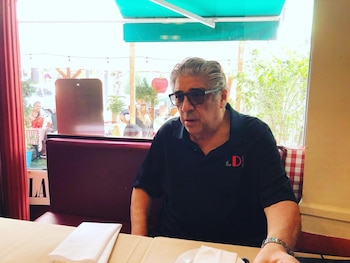 Vincent Pastore, quien falleció a los 80 años en el Bronx, es recordado por su papel del informante del FBI dentro de la banda de Tony Soprano (Instagram)