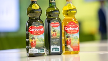 Una empresa francesa quiere quedarse con el aceite español y estudia la compra de Deoleo, la compañía que controla la marca Carbonell