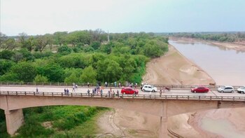 El puente Libertad une las