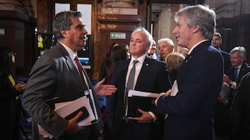 Reunión de la Plenaria de Economía Nacional e Inversión y de Presupuesto y Hacienda donde asistió el Lic. Santiago Bausili