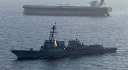 EEUU desvió 55 buques comerciales y desplegó más de 20 barcos de guerra para garantizar el bloqueo sobre los puertos iraníes