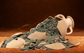 Monedas en la anáfora. (Imagen: