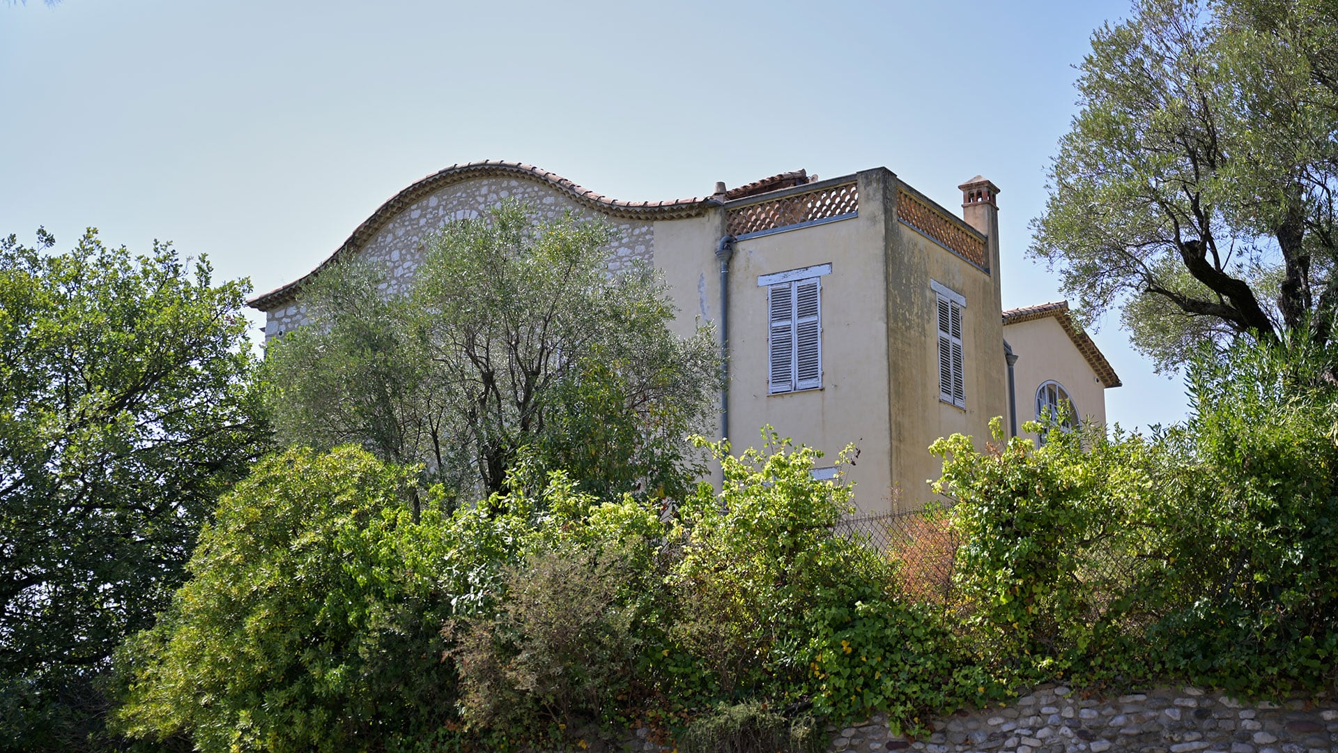 Dos ladrones robaron en menos de tres minutos dos cuadros de Renoir del Museo Renoir de Cagnes-sur-Mer tras cortar una valla y entrar por una ventana