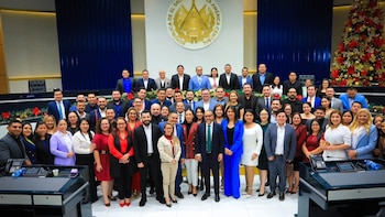 Gobierno de El Salvador pide retirar cinco diputaciones a San Salvador y una a La Libertad para asignarlas a la diáspora