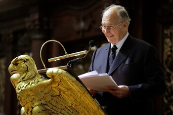 Murió Aga Khan IV, líder