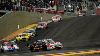 Urcera lidera el pelotón y