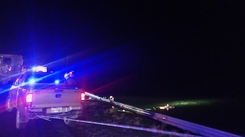 Accidente fatal en La Pampa: murieron cuatro mujeres que quedaron atrapadas en una camioneta que cayó a una laguna
