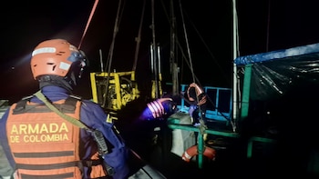 Armada de Colombia rescata a