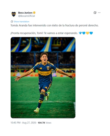Captura de una publicación de Boca Juniors con texto oficial y la foto de un joven futbolista uniformado corriendo en una cancha de fútbol