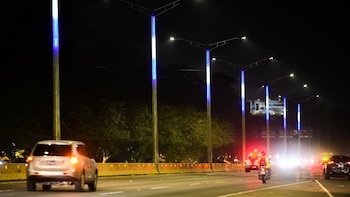 El gobierno de El Salvador solicita aprobación de préstamo para instalar luminarias LED en carreteras por 23.7 millones de dólares