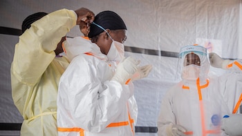 Los casos de ébola por el brote en RDC rebasan el umbral de los 6.700, con cerca de 3.270 muertos