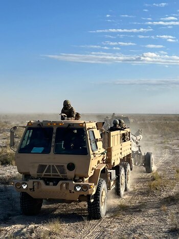 Artillería 155 mm remolcada por